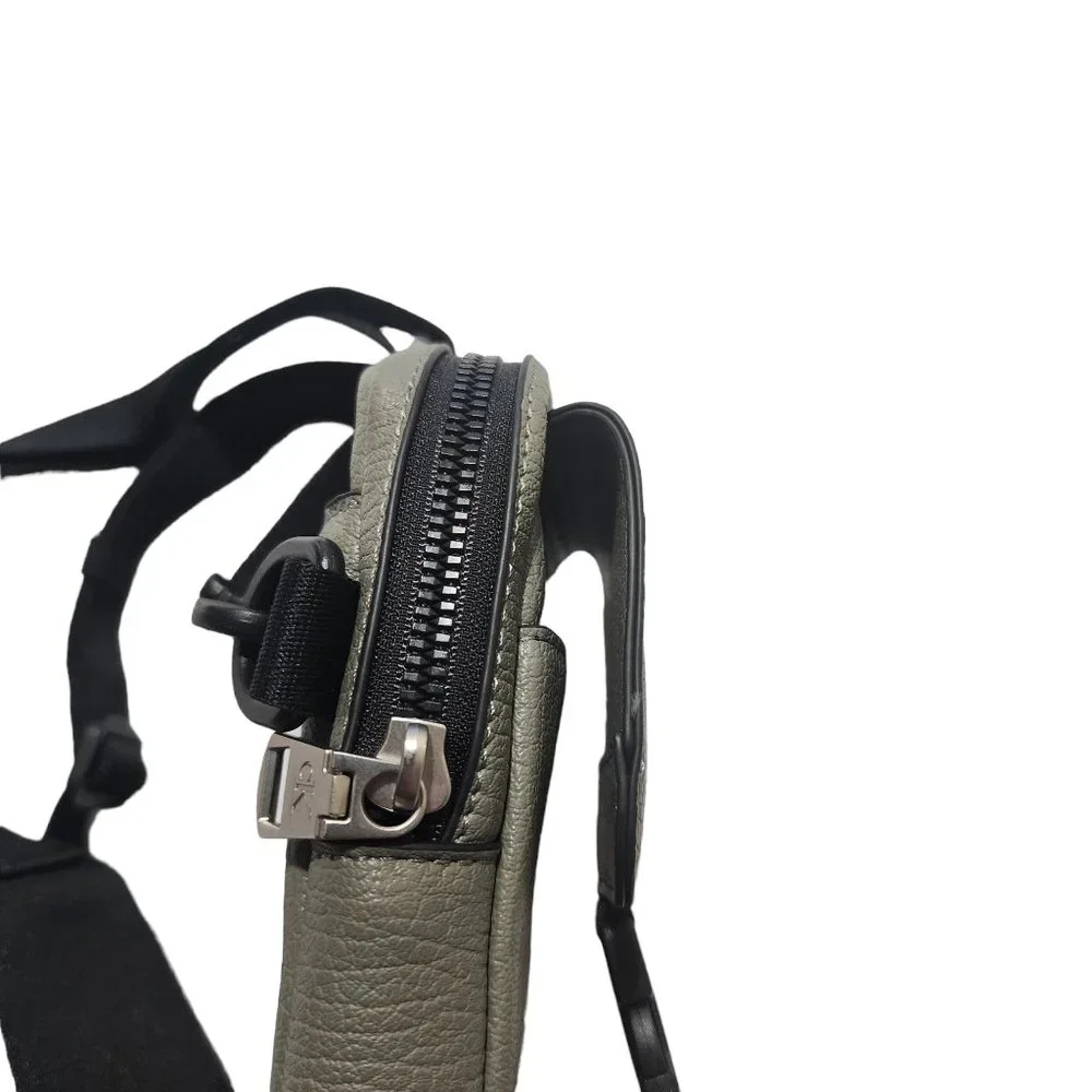 Calvin Klein Mini Flat Crossover Men s Pouch Bag - Picture 7 of 10